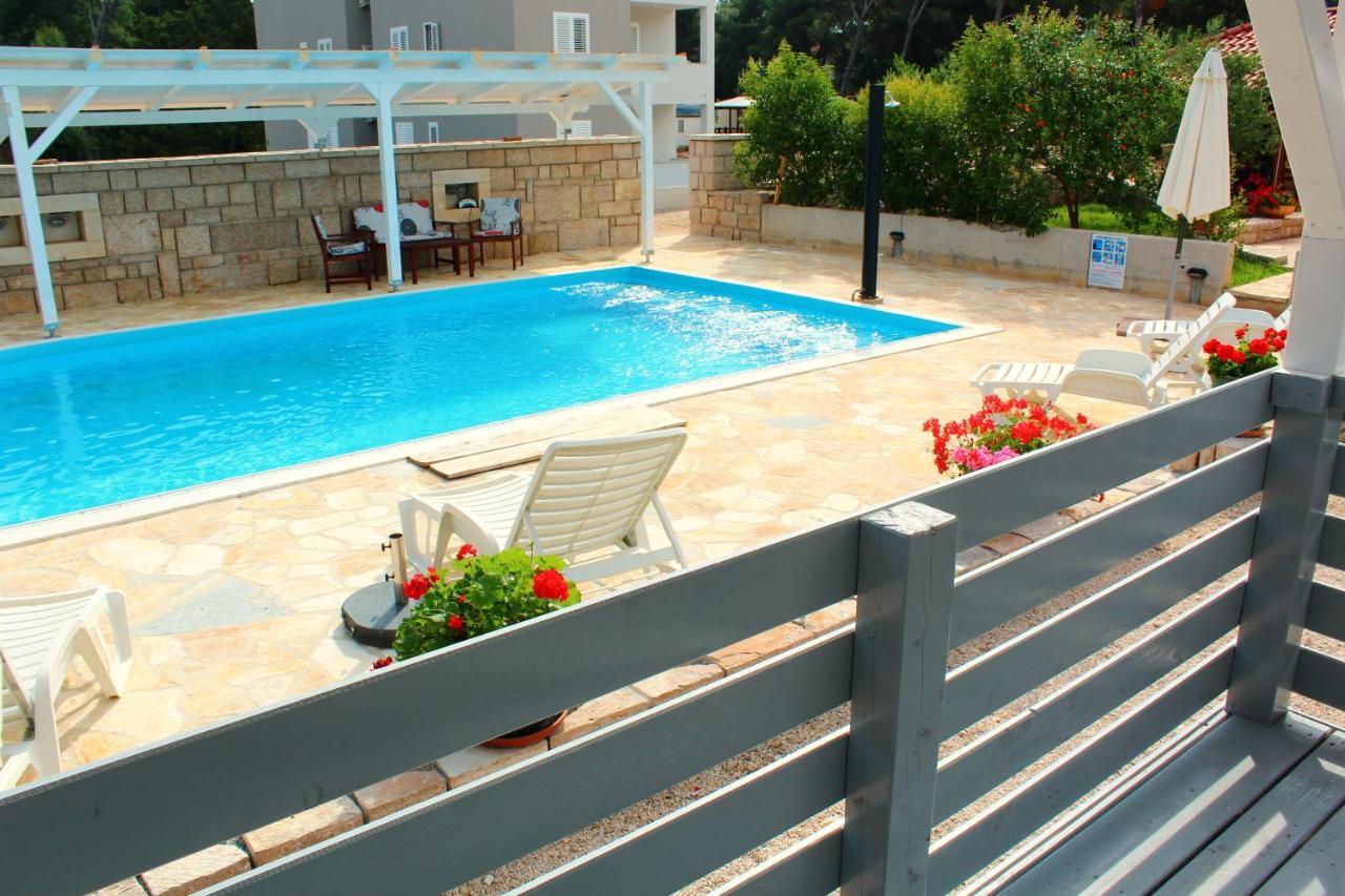 Bungalow Vice With Pool Пакоштане Екстер'єр фото