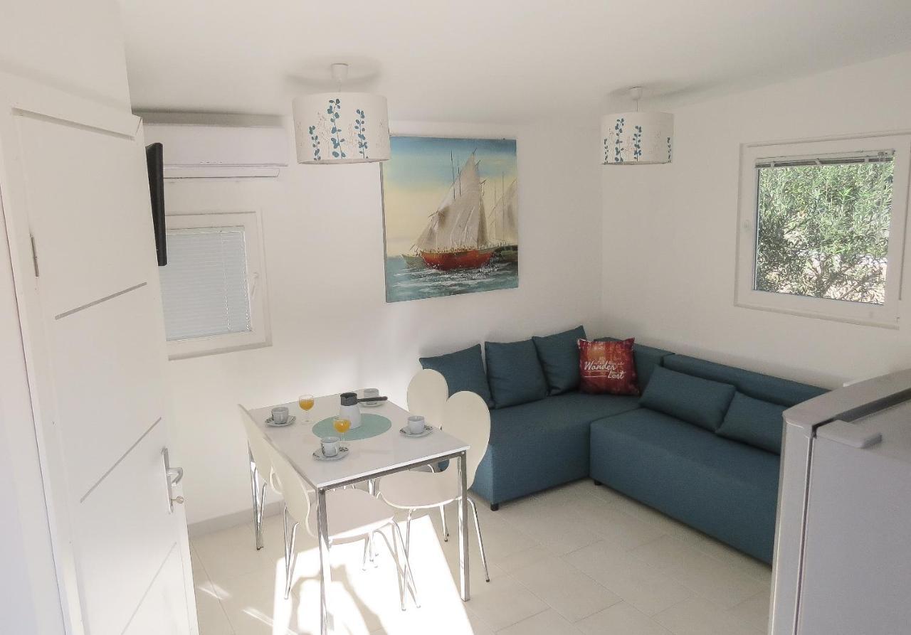 Bungalow Vice With Pool Пакоштане Екстер'єр фото