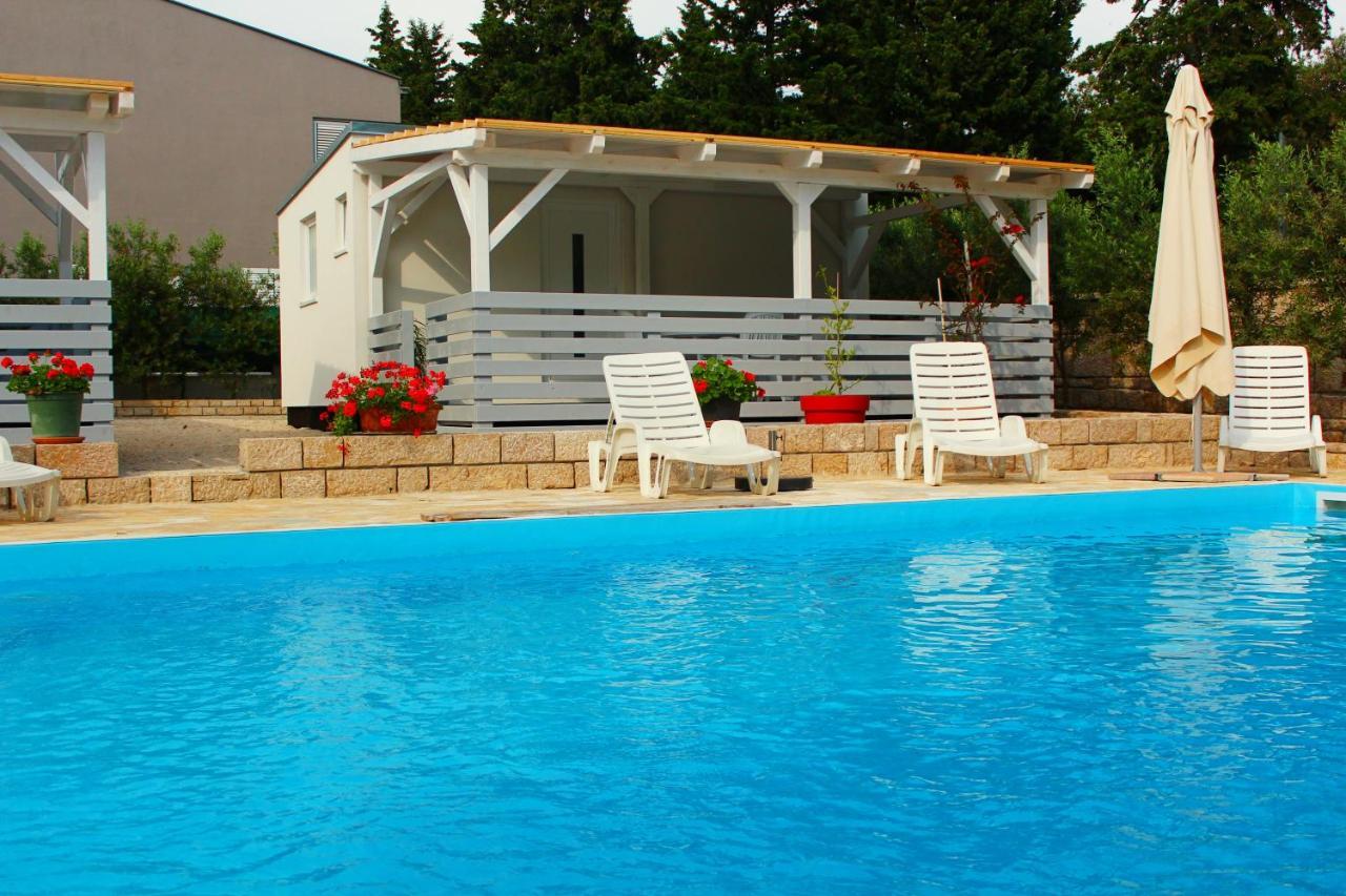 Bungalow Vice With Pool Пакоштане Екстер'єр фото